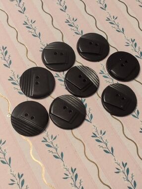 Vintage Brown Geometric Resin Buttons - Set of 8